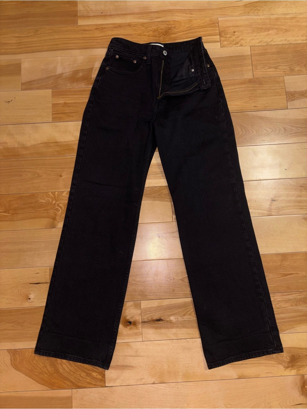 Abercrombie Black 90s Relaxed Jeans